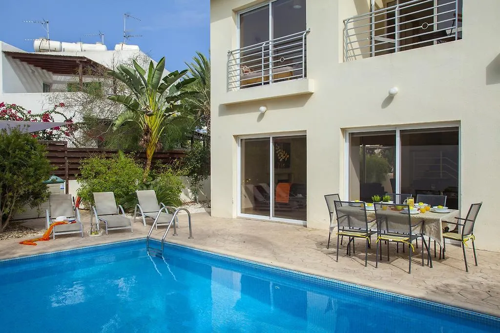 Villa Cliantha Πρωταράς